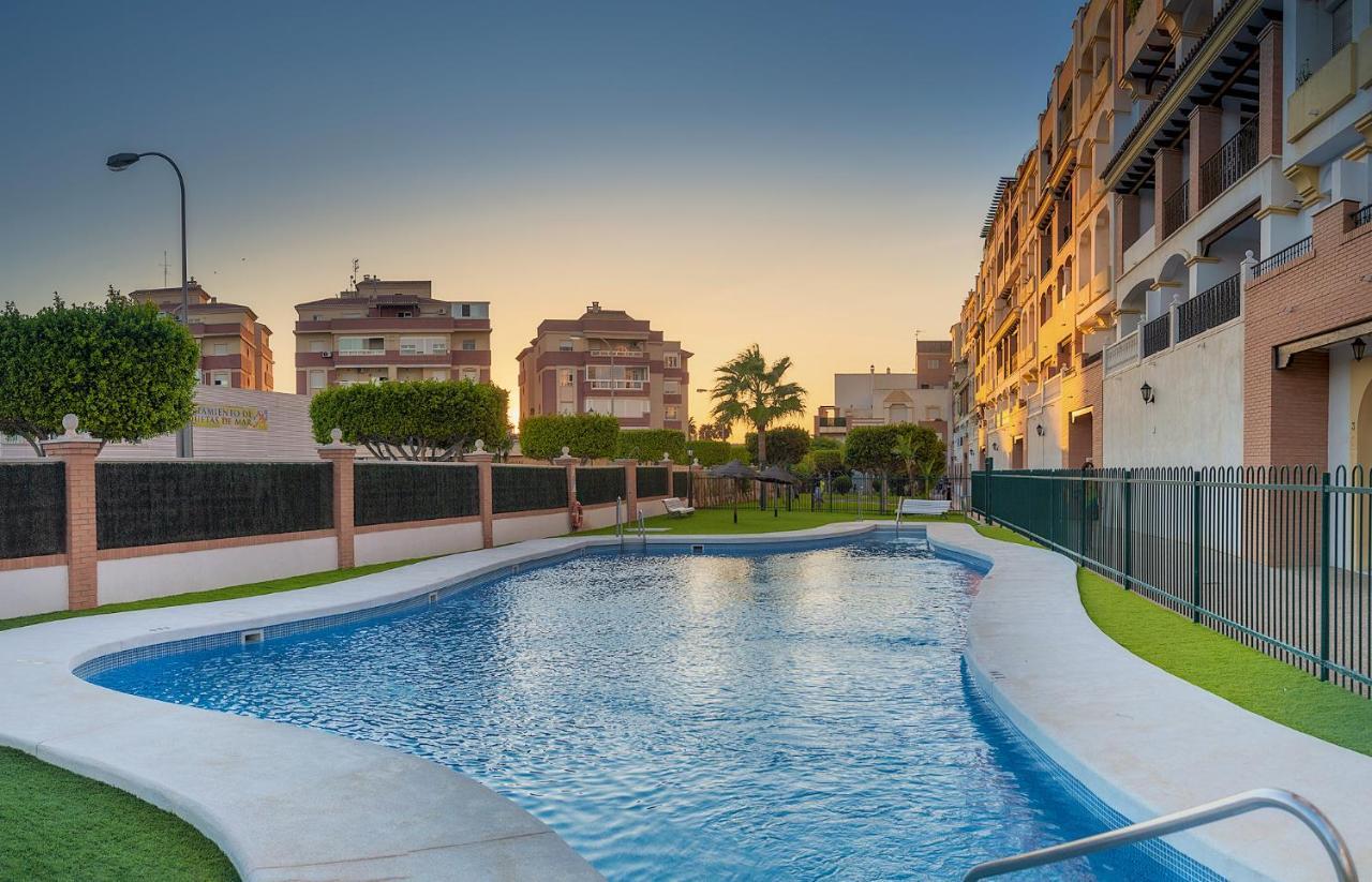 Apartamento 2 Dormitorios En La Mejor Zona De Roquetas 滨海罗克塔斯 外观 照片